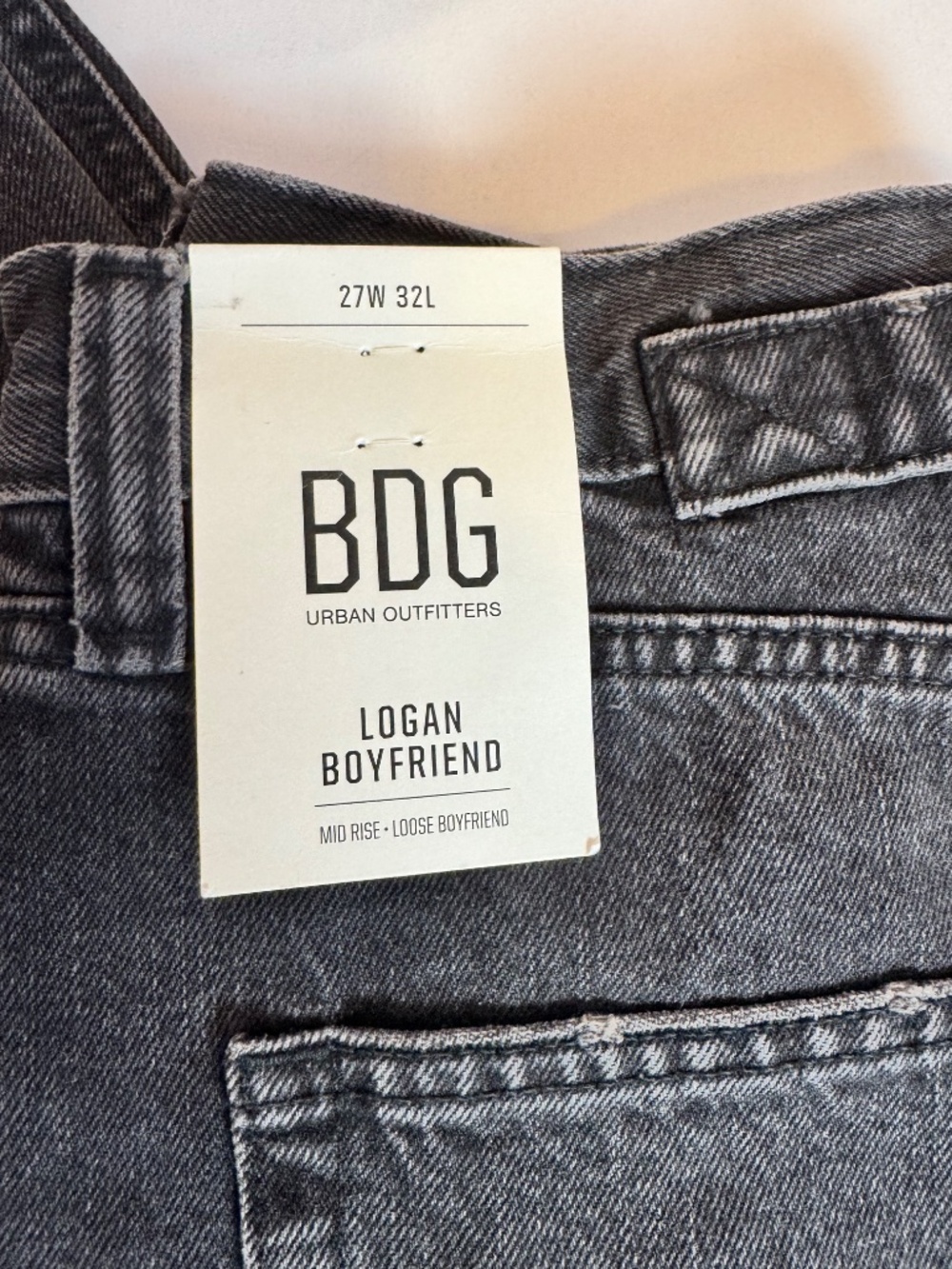 NWT BDG Logan Boyfriend Loose Mid-rise Jeans Sz 27 by 32 - Picture 8 of 8
